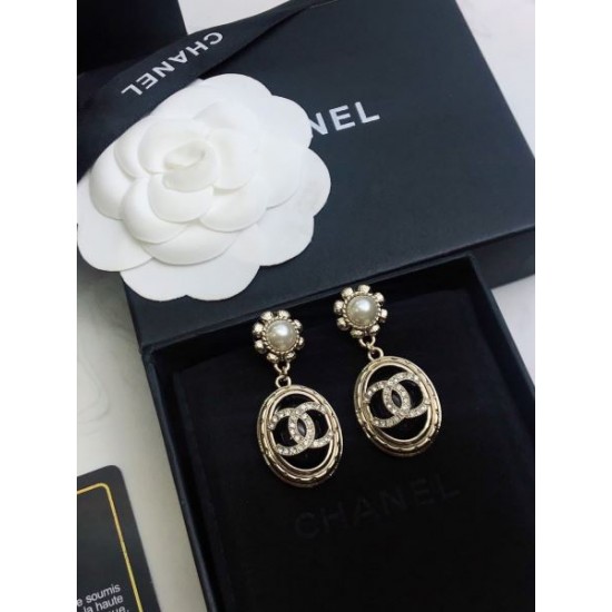 2025SS CHANEL シャネル 海外のファッション新品 イヤリング 2025SS CHANEL シャネル 海外のファッション新品 イヤリング