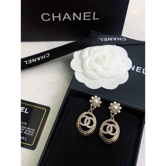 2025SS CHANEL シャネル 海外のファッション新品 イヤリング 2025SS CHANEL シャネル 海外のファッション新品 イヤリング