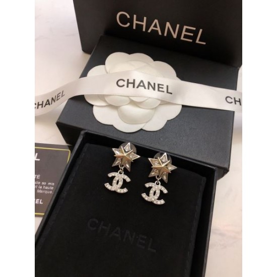 2025SS CHANEL シャネル 断然オススメな人気新作 イヤリング 2025SS CHANEL シャネル 断然オススメな人気新作 イヤリング