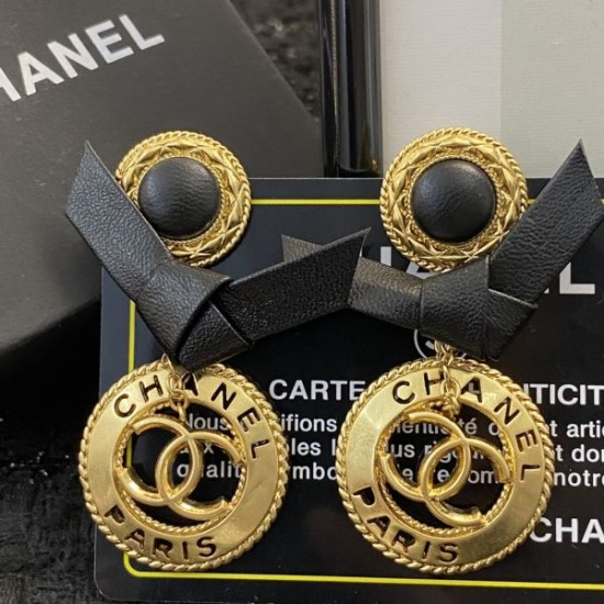 2025SS CHANEL シャネル 見た目以上のかっこいい イヤリング 2025SS CHANEL シャネル 見た目以上のかっこいい イヤリング