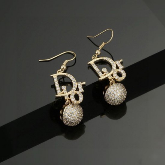 2025SS DIOR ディオール ファッションに新しい色 イヤリング 2025SS DIOR ディオール ファッションに新しい色 イヤリング