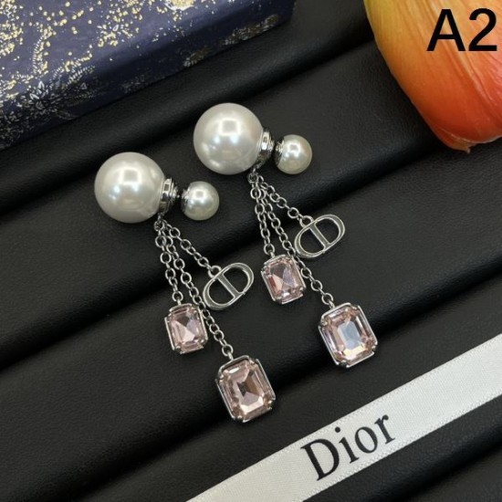 2025SS DIOR ディオール 大人買い必須なこの春夏 イヤリング 2025SS DIOR ディオール 大人買い必須なこの春夏 イヤリング