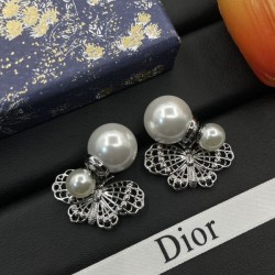 2025SS DIOR ディオール 今年らしく魅力的アップ イヤリング