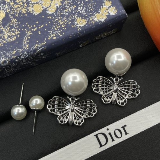 2025SS DIOR ディオール 今年らしく魅力的アップ イヤリング 2025SS DIOR ディオール 今年らしく魅力的アップ イヤリング