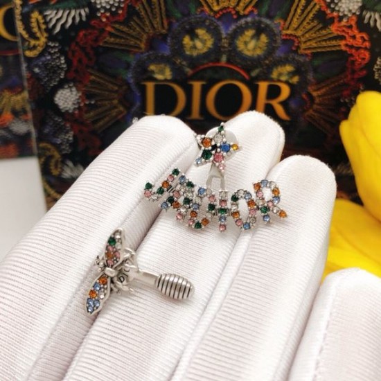 2025SS DIOR ディオール 引き続き注目のスタイル イヤリング 2025SS DIOR ディオール 引き続き注目のスタイル イヤリング