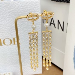 2025SS DIOR ディオール 着回し力抜群のシンプル イヤリング