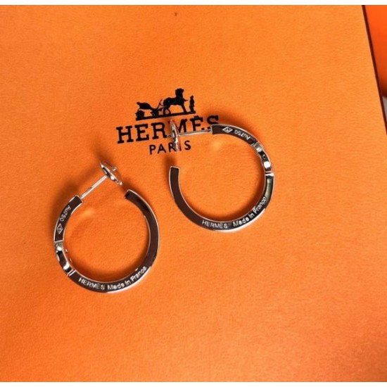 2025SS HERMES エルメス 絶大な支持を誇る春夏新作 イヤリング 2025SS HERMES エルメス 絶大な支持を誇る春夏新作 イヤリング