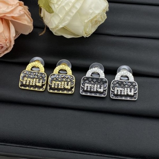 2025SS MIU MIU ミュウミュウ 入手困難アイテム イヤリング 2025SS MIU MIU ミュウミュウ 入手困難アイテム イヤリング