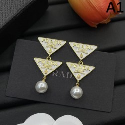 2025SS PRADA プラダ 存在感ばっちりなアイテム イヤリング