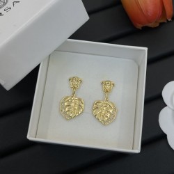 2025SS VERSACE ヴェルサーチェ 大切な方へのギフト イヤリング