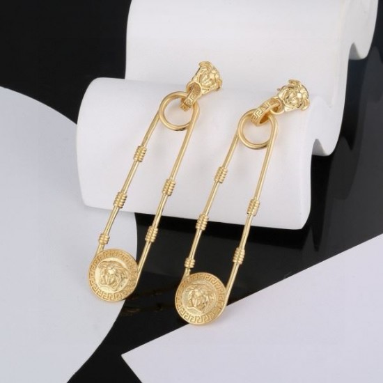 2025SS VERSACE ヴェルサーチェ 奇跡のセール特価! イヤリング 2025SS VERSACE ヴェルサーチェ 奇跡のセール特価! イヤリング