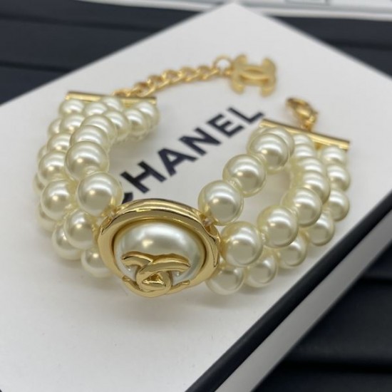 2025SS CHANEL シャネル お洒落度が一段アップする ブレスレット 2025SS CHANEL シャネル お洒落度が一段アップする ブレスレット