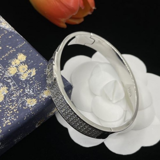 2025SS DIOR ディオール お勧め使える未入荷ブランド ブレスレット 2025SS DIOR ディオール お勧め使える未入荷ブランド ブレスレット