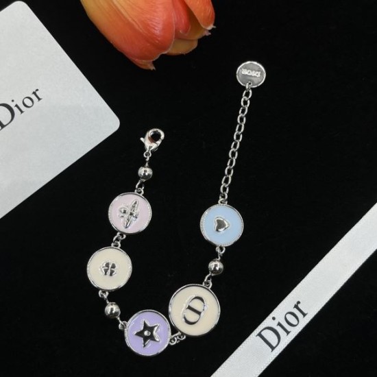 2025SS DIOR ディオール 国境も時代も超えた夏季新作 ブレスレット 2025SS DIOR ディオール 国境も時代も超えた夏季新作 ブレスレット