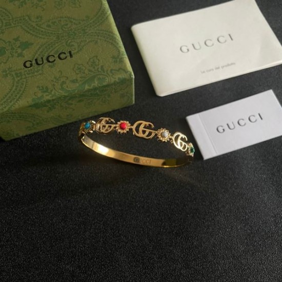 2025SS GUCCI グッチ 完売品夏に大活躍間違いなし ブレスレット 2025SS GUCCI グッチ 完売品夏に大活躍間違いなし ブレスレット