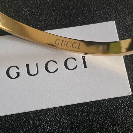 2025SS GUCCI グッチ 完売品夏に大活躍間違いなし ブレスレット 2025SS GUCCI グッチ 完売品夏に大活躍間違いなし ブレスレット