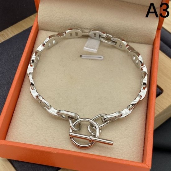 2025SS HERMES エルメス 目を引くーデザインが特徴的 ブレスレット 2025SS HERMES エルメス 目を引くーデザインが特徴的 ブレスレット