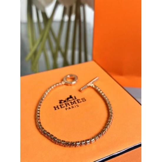 2025SS HERMES エルメス キレイめな印象を与えてくれ ブレスレット 2025SS HERMES エルメス キレイめな印象を与えてくれ ブレスレット