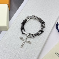 2025SS LOUIS VUITTON ルイヴィトン 大人気カラー入荷！ ブレスレット