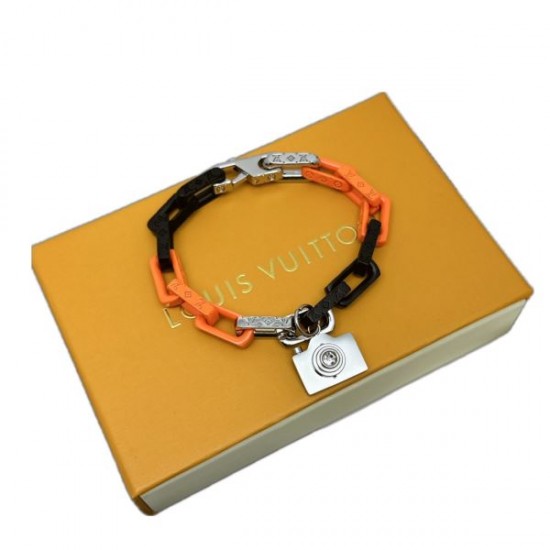 2025SS LOUIS VUITTON ルイヴィトン カジュアルの定番 ブレスレット 2025SS LOUIS VUITTON ルイヴィトン カジュアルの定番 ブレスレット