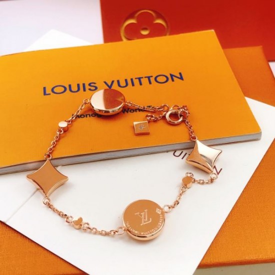 2025SS LOUIS VUITTON ルイヴィトン きちんと感が強い ブレスレット 2025SS LOUIS VUITTON ルイヴィトン きちんと感が強い ブレスレット