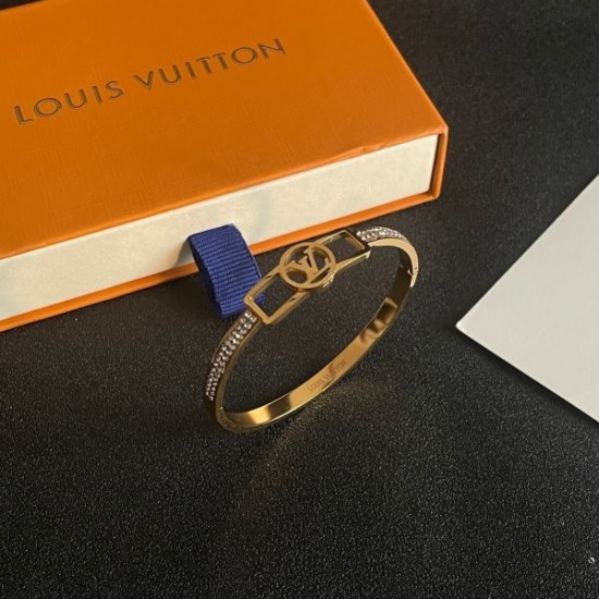 2025SS LOUIS VUITTON ルイヴィトン 大人カジュアルな ブレスレット 2025SS LOUIS VUITTON ルイヴィトン 大人カジュアルな ブレスレット