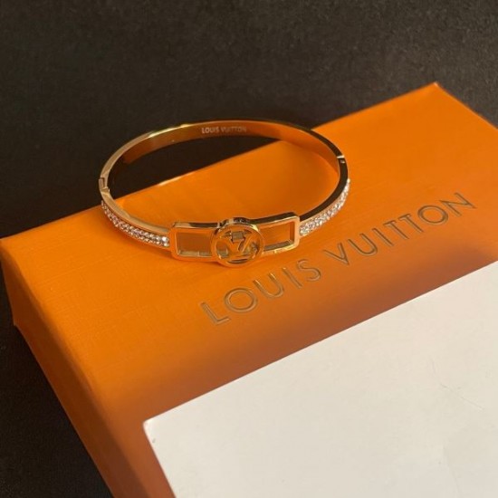 2025SS LOUIS VUITTON ルイヴィトン 大人カジュアルな ブレスレット 2025SS LOUIS VUITTON ルイヴィトン 大人カジュアルな ブレスレット