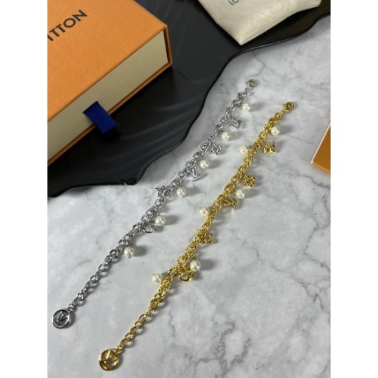 2025SS LOUIS VUITTON ルイヴィトン 超人気モデル入荷 ブレスレット 2025SS LOUIS VUITTON ルイヴィトン 超人気モデル入荷 ブレスレット