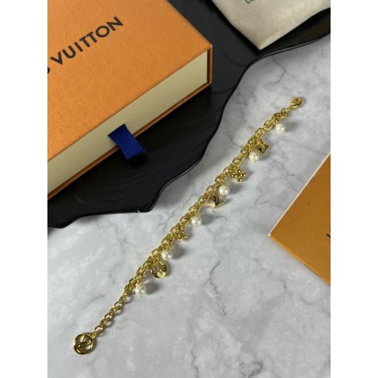 2025SS LOUIS VUITTON ルイヴィトン 超人気モデル入荷 ブレスレット 2025SS LOUIS VUITTON ルイヴィトン 超人気モデル入荷 ブレスレット