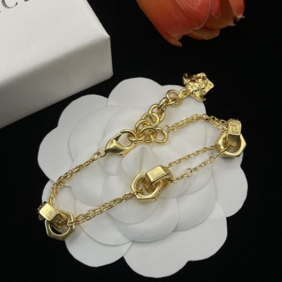 2025SS VERSACE ヴェルサーチェ 相性抜群のコンビ ブレスレット 2025SS VERSACE ヴェルサーチェ 相性抜群のコンビ ブレスレット