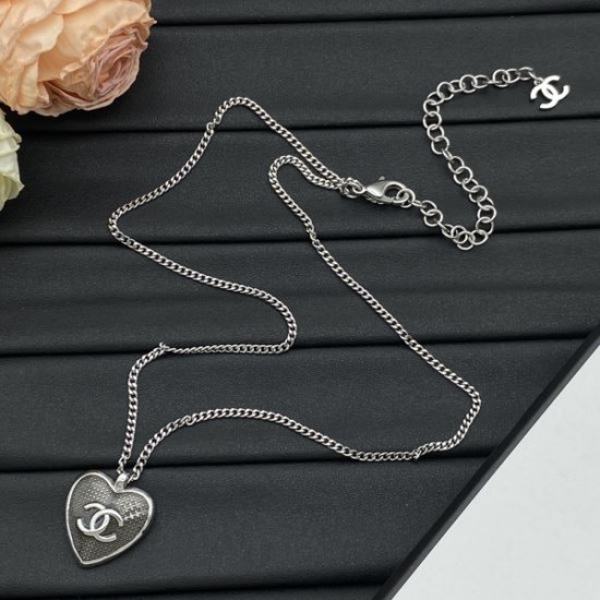 2025SS CHANEL シャネル 大人っぽいスタイルが完成 ネックレス 2025SS CHANEL シャネル 大人っぽいスタイルが完成 ネックレス