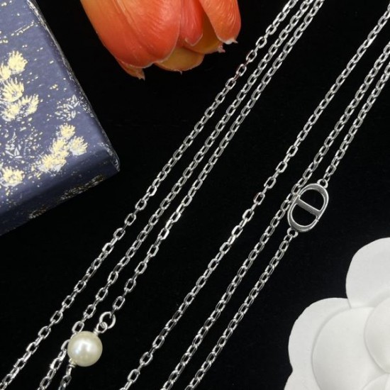 2025SS DIOR ディオール 雑誌掲載も多数注目の新作 ネックレス 2025SS DIOR ディオール 雑誌掲載も多数注目の新作 ネックレス