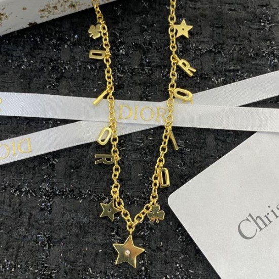 2025SS DIOR ディオール スタイリッシュなスタイル ネックレス 2025SS DIOR ディオール スタイリッシュなスタイル ネックレス