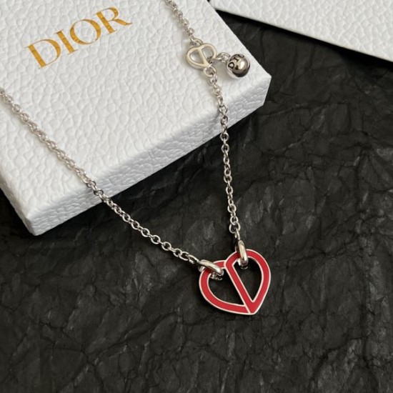 2025SS DIOR ディオール 著名人やセレブも愛用する ネックレス 2025SS DIOR ディオール 著名人やセレブも愛用する ネックレス