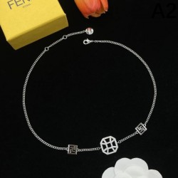 2025SS FENDI フェンデイ 誰でもオシャレになれる！ ネックレス
