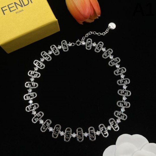 2025SS FENDI フェンデイ 今季はトップスにおすすめ ネックレス 2025SS FENDI フェンデイ 今季はトップスにおすすめ ネックレス