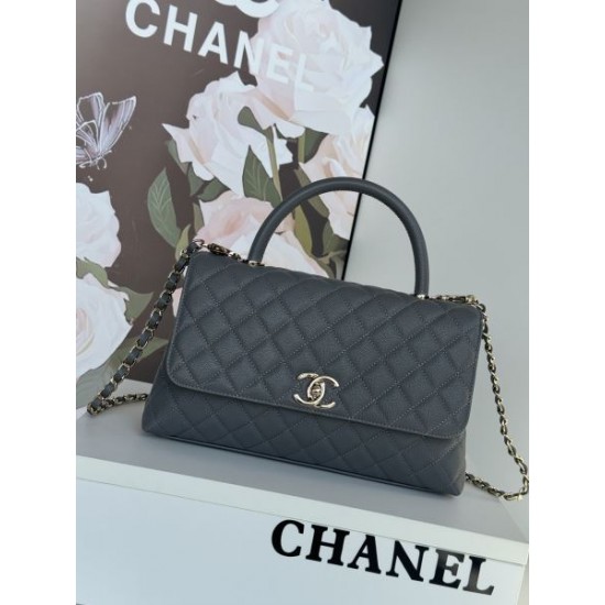 2025SS トートバッグ CHANEL シャネル カジュアルに着こなし 2025SS トートバッグ CHANEL シャネル カジュアルに着こなし