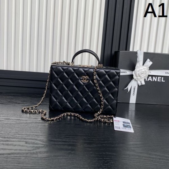 2025SS トートバッグ CHANEL シャネル きれいめコーデに変身 2025SS トートバッグ CHANEL シャネル きれいめコーデに変身