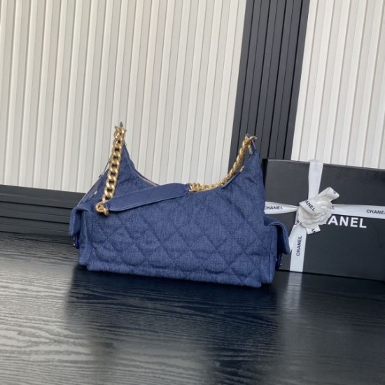 2025SS トートバッグ CHANEL シャネル 上級者すぎる着こなし 2025SS トートバッグ CHANEL シャネル 上級者すぎる着こなし