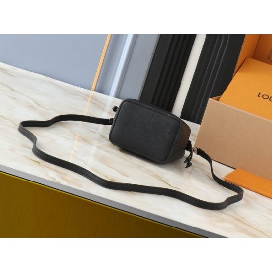 2025SS トートバッグ LOUIS VUITTON ルイヴィトン 魅力的な美品 2025SS トートバッグ LOUIS VUITTON ルイヴィトン 魅力的な美品
