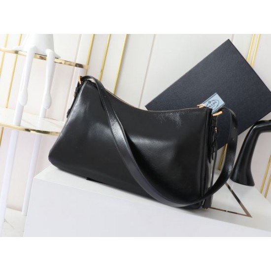 2025SS ショルダーバッグ PRADA プラダ 最新作期間限定セール 2025SS ショルダーバッグ PRADA プラダ 最新作期間限定セール