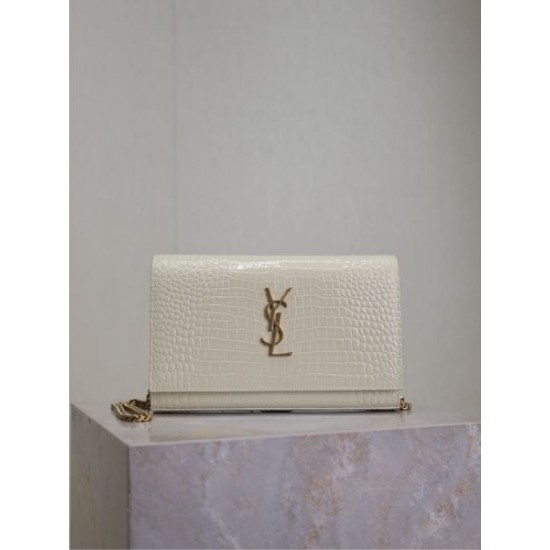 2025SS ショルダーバッグ YSL イヴ サンローラン 視線を集めて 2025SS ショルダーバッグ YSL イヴ サンローラン 視線を集めて