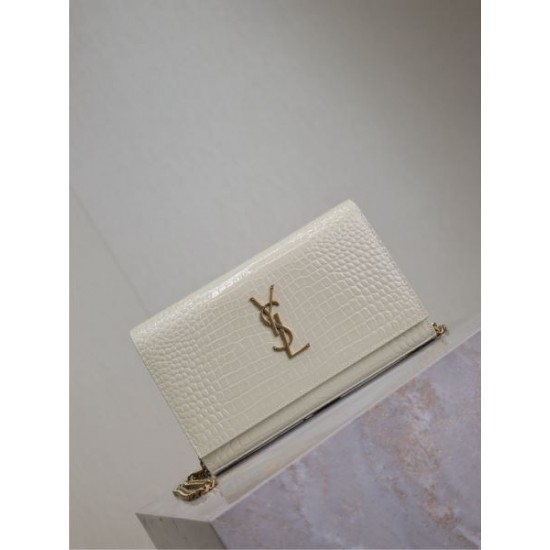 2025SS ショルダーバッグ YSL イヴ サンローラン 視線を集めて 2025SS ショルダーバッグ YSL イヴ サンローラン 視線を集めて