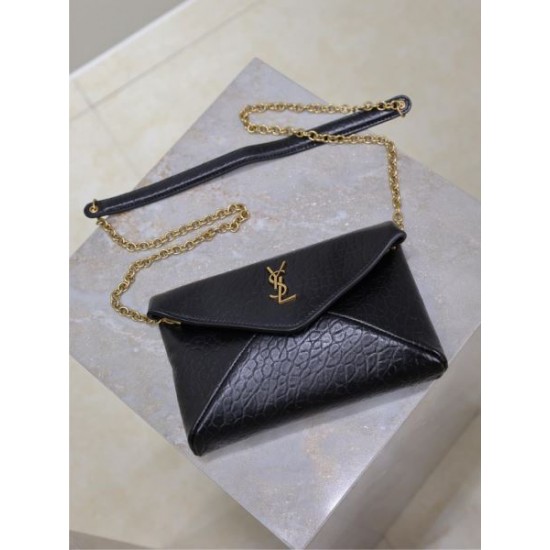 2025SS ショルダーバッグ YSL イヴ サンローラン 一枚でお洒落 2025SS ショルダーバッグ YSL イヴ サンローラン 一枚でお洒落