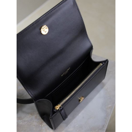 2025SS ウエストバッグ YSL イヴ サンローラン おすすめコーディ