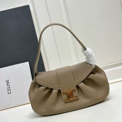 2025SS トートバッグ CELINE セリーヌ 雑誌も街も人気アイテム