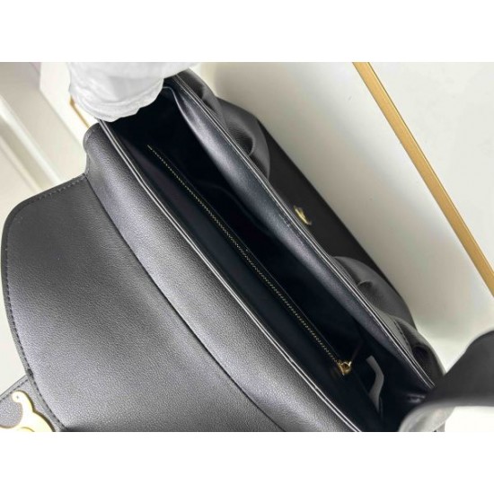 2025SS トートバッグ CELINE セリーヌ 雑誌も街も人気アイテム 2025SS トートバッグ CELINE セリーヌ 雑誌も街も人気アイテム