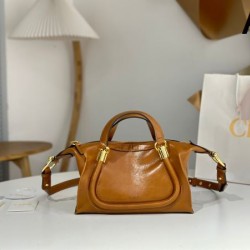 2025SS トートバッグ CHLOE クロエ 遊び心が溢れるアイテム