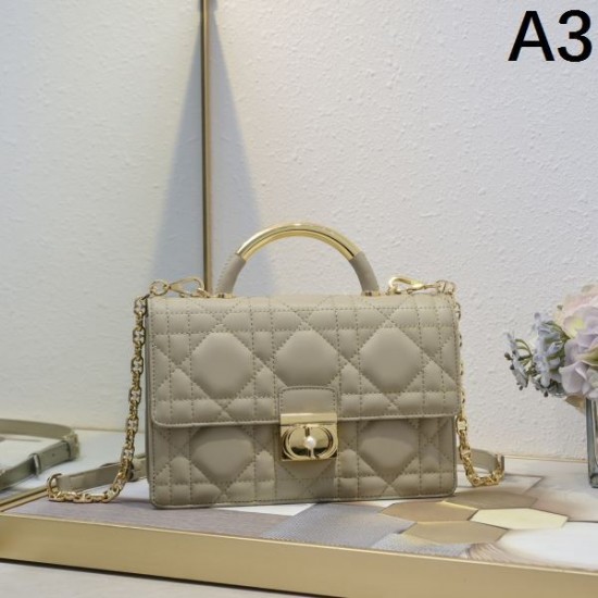 2025SS トートバッグ DIOR ディオール 完売次第終了早い者勝ち 2025SS トートバッグ DIOR ディオール 完売次第終了早い者勝ち