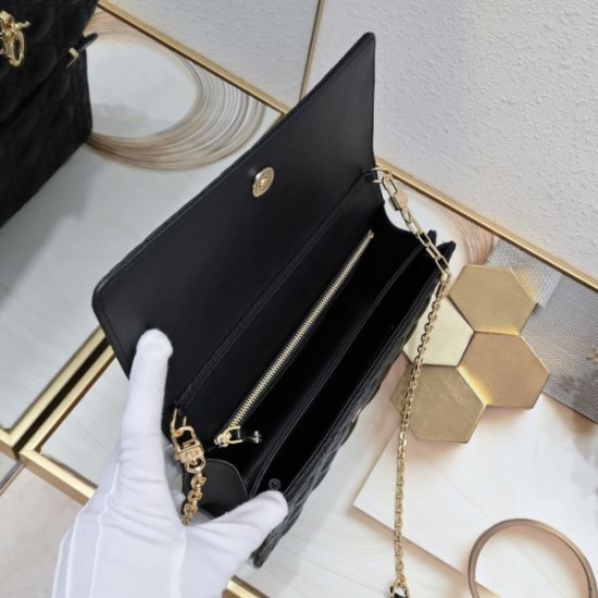 2025SS トートバッグ DIOR ディオール 大注目国内完売数量限定 2025SS トートバッグ DIOR ディオール 大注目国内完売数量限定